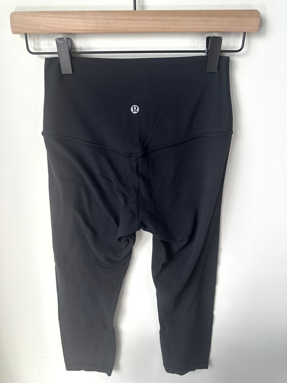 Lululemon Align Crop (21") Size 4 Nulu Black Buttery Soft